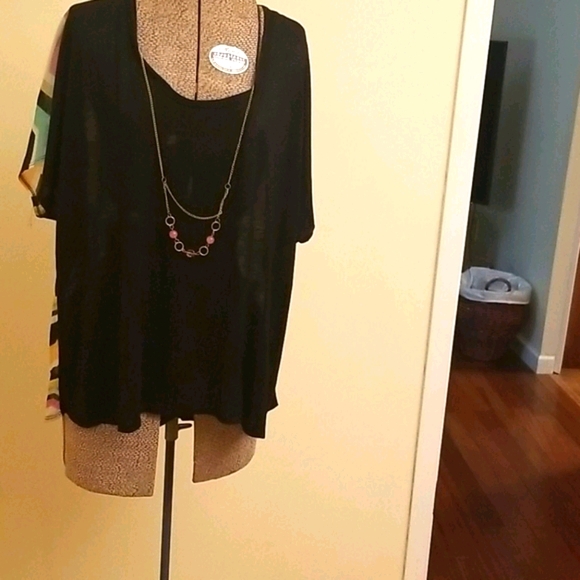 Blouse - Picture 2 of 2